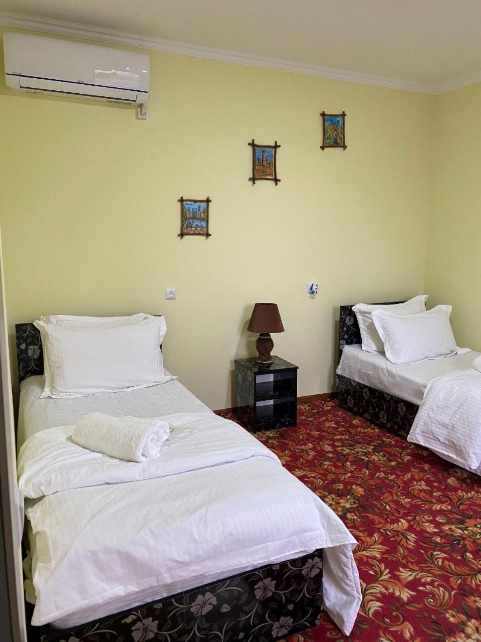 Parivash Guest House بخارى المظهر الخارجي الصورة