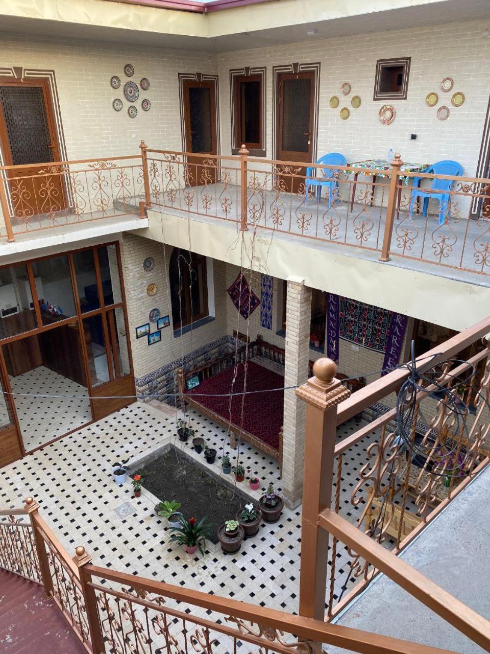 Parivash Guest House بخارى المظهر الخارجي الصورة